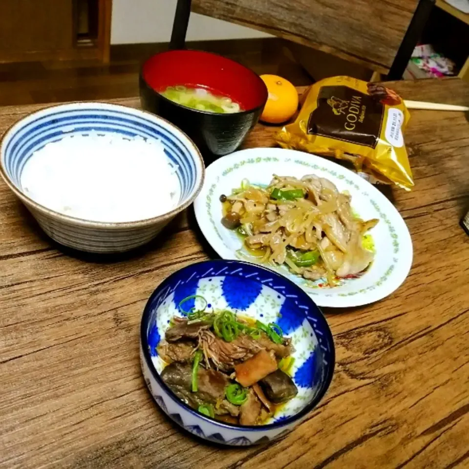 ハマチの内臓の煮込み　自家製
肉野菜炒め
こはん
みそ汁
みかん|ariyo4200さん