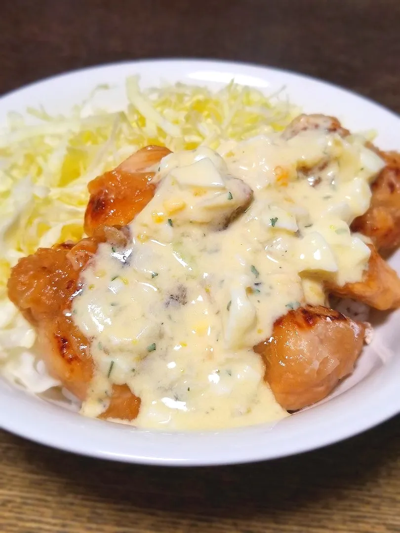 Snapdishの料理写真:パパ焼き仕上げ👨チキン南蛮丼|ぱんだのままんさん