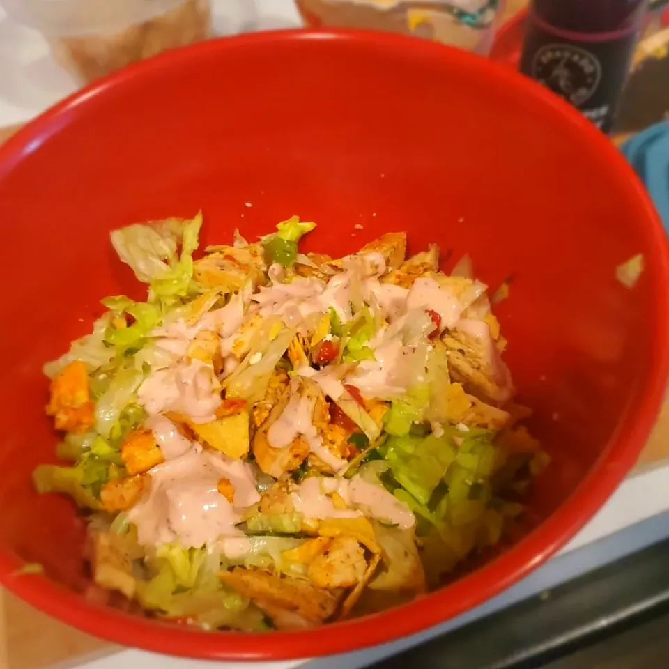 Mexican Chicken Taco Salad with Crema  Mexicana Blueberry Ghost Pepper Dressing|Manuel Montero Jrさん