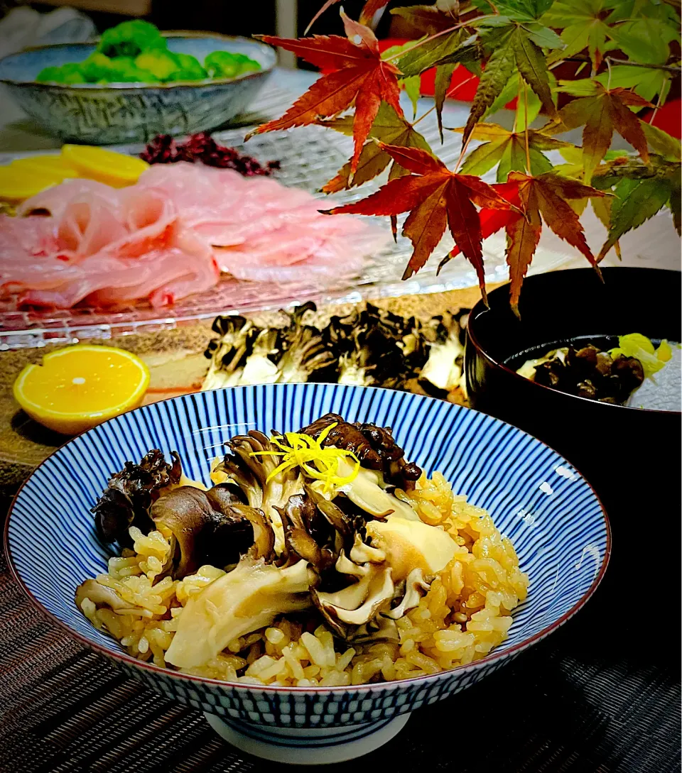 『黒舞茸尽くし』の晩ごはん❣️✨✨✨家内が当てた黒舞茸「真」❗️これ美味いぞ❣️😋|イチロッタさん