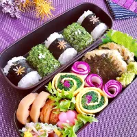 🔸金曜日《ミニ俵むすび弁当》🔸