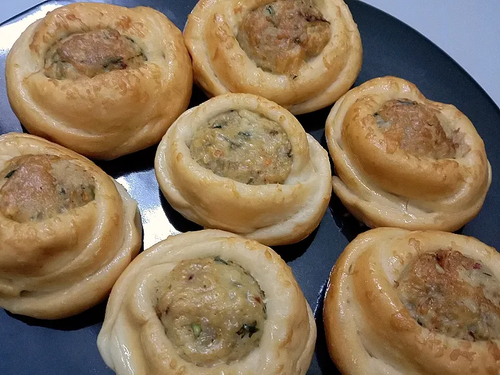 Snapdishの料理写真:Potato Wheels 
#nisahomefood 
#servingwithempathy 
#muslimah
#bangladeshi 
#baking 
#online 
#homemade 

All rights reserved by nisahomefood|Sadia Meherinさん