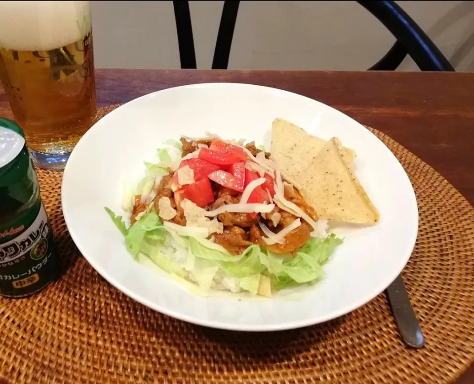 タコライス
ひき肉が無かったので 豚バラにカレーパウダーを パパッと 振りかけて…
美味しかった😋|ブンタさん