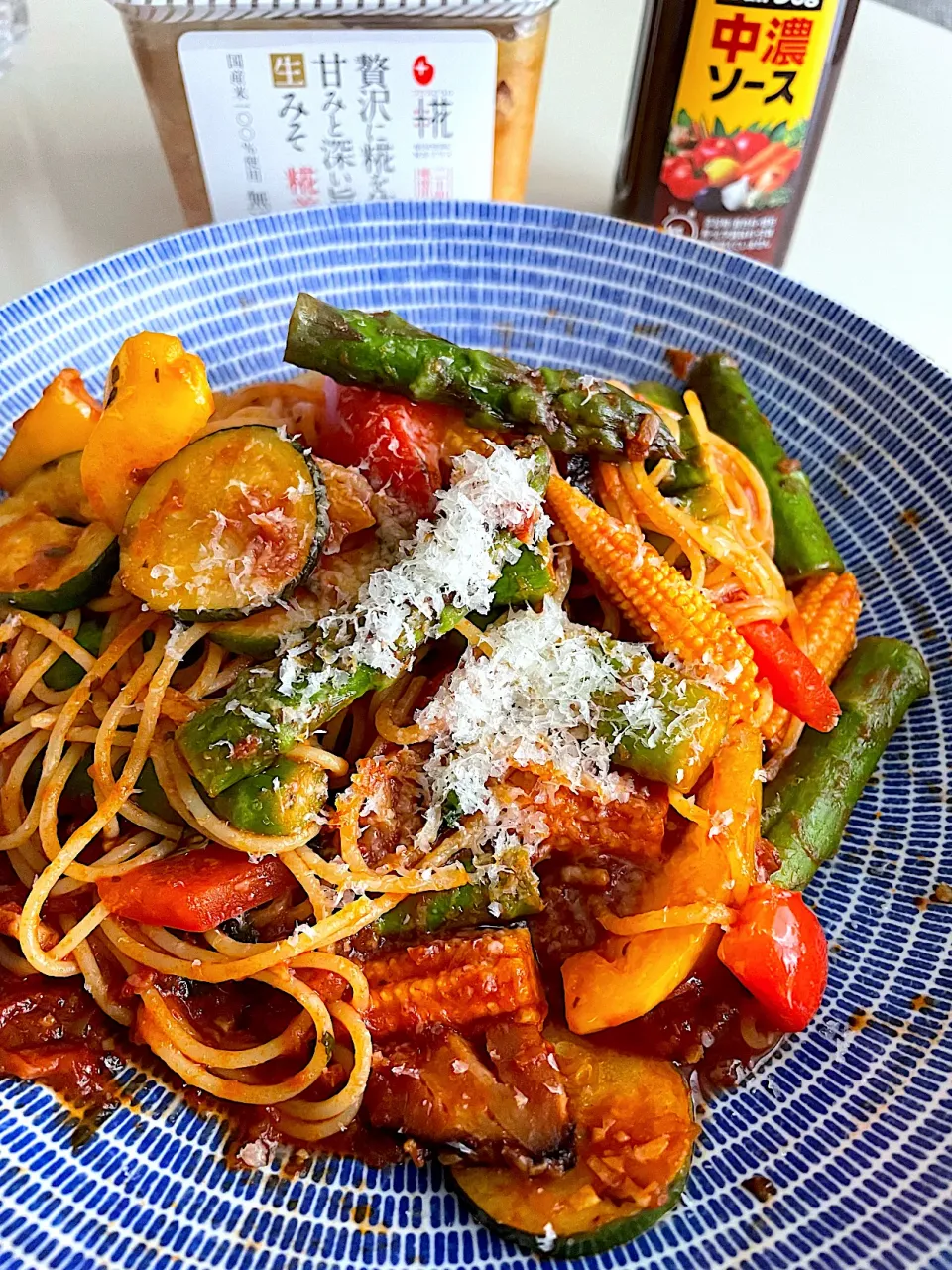 カラフル野菜のトマトソースパスタ|Tommyさん