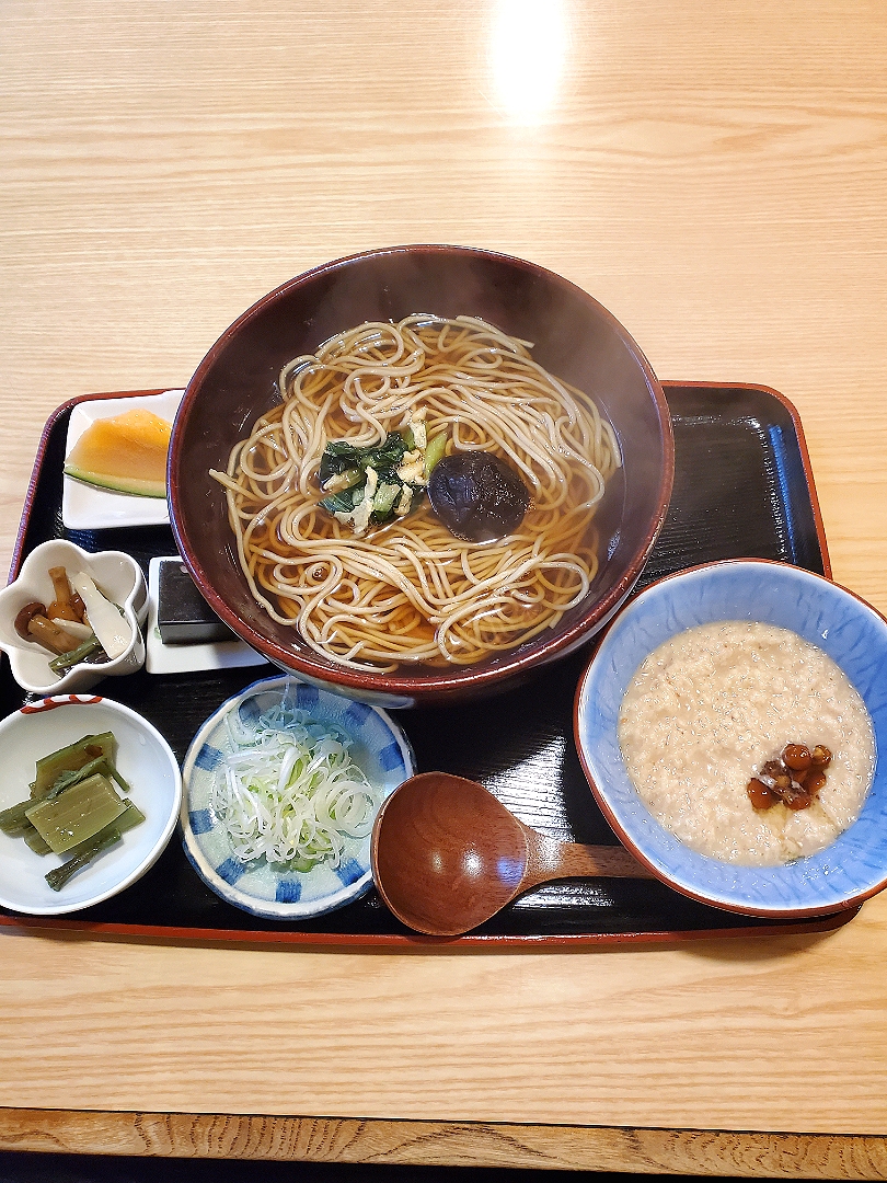 温かいとろろ蕎麦 野津政人 Snapdish スナップディッシュ Id Wmetda