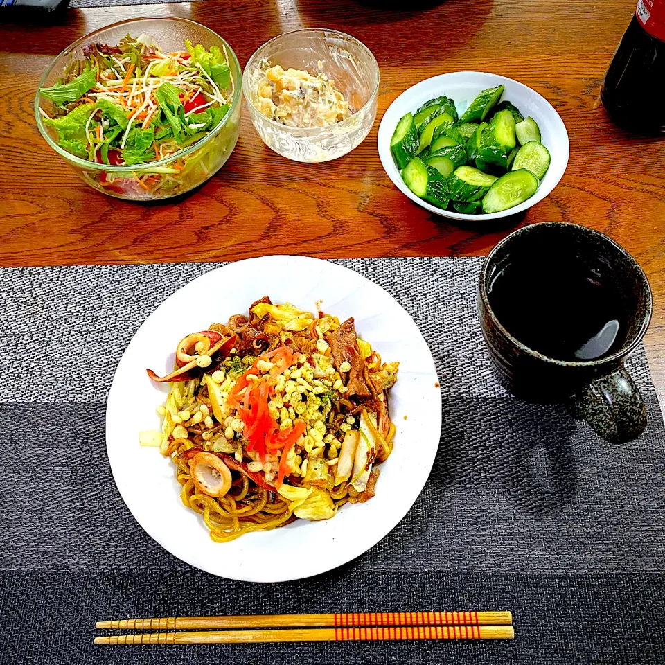 イカ、牛焼きそば|yakinasuさん