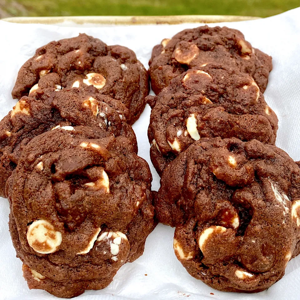 Chocolate chocolate chip cookies|Dean M Rogersさん