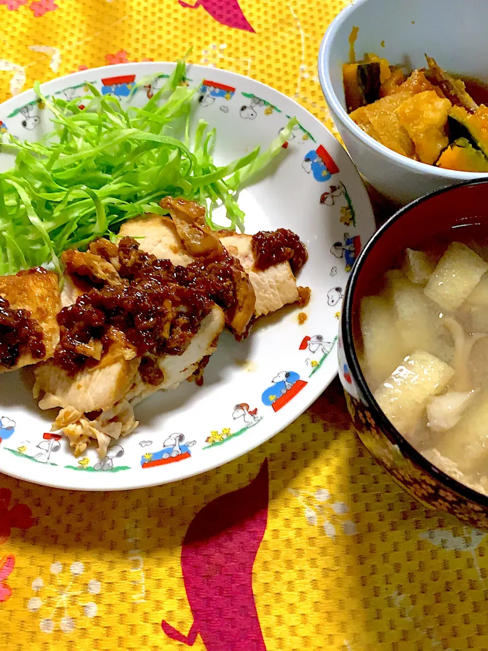 鶏胸肉の醤油麹漬け焼き　南瓜煮　味噌汁|掛谷節子さん