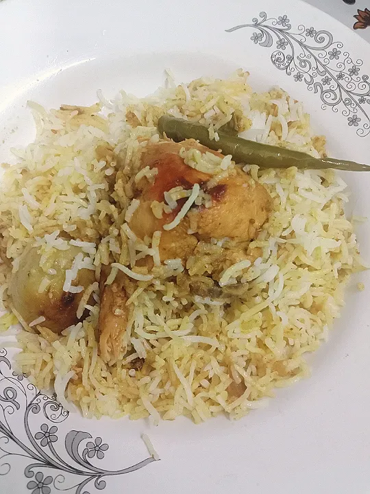 Snapdishの料理写真:Chicken Daam Biriyani 
#nisahomefood 
#servingwithempathy 
#muslimah 
#bangladeshi 

www.facebook.com/nisahomefood|Sadia Meherinさん