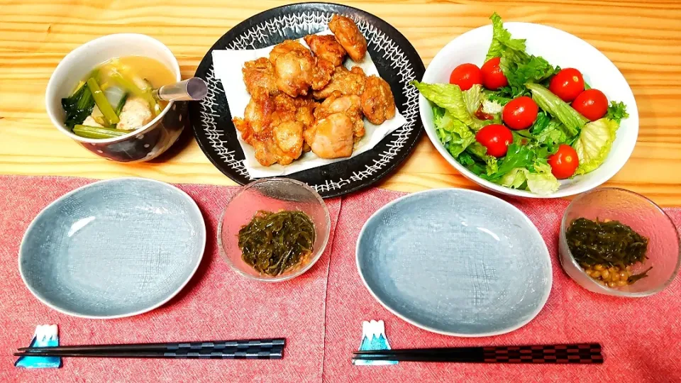 からあげ
サラダ
めかぶ納豆
鶏団子と白菜、小松菜のうま煮|ひろゴーヤさん