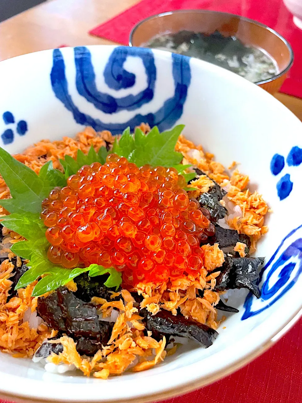 鮭いくらの親子丼🍀*゜|おかちさん