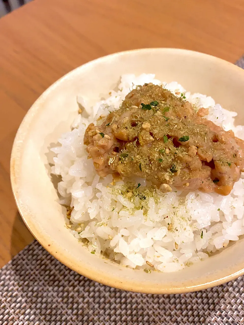 Snapdishの料理写真:ひきわり納豆に粉末昆布ふりかけ|masaさん