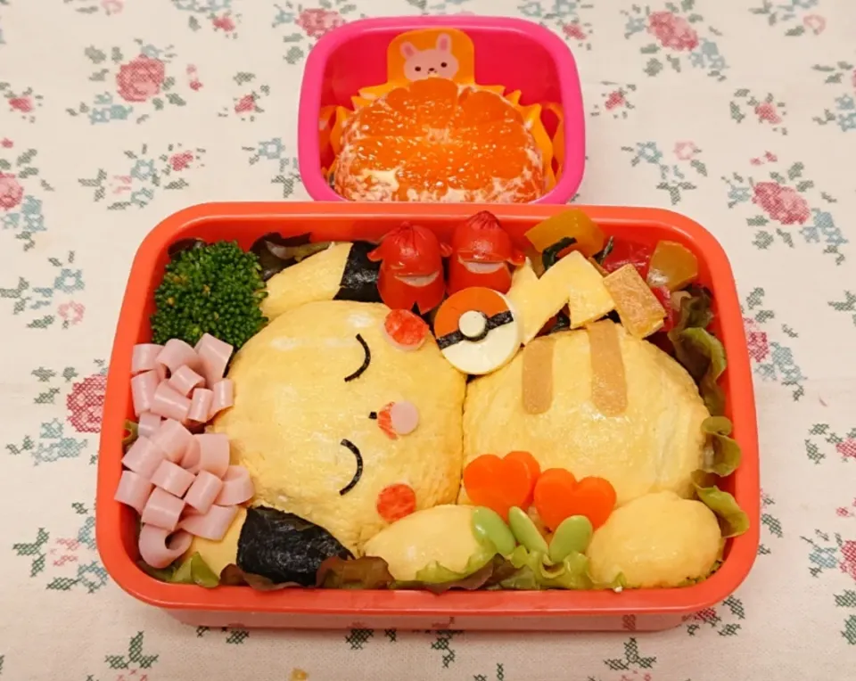 Snapdishの料理写真:ねむねむピカチュウ オムライス弁当❤️|みちゅあしさん