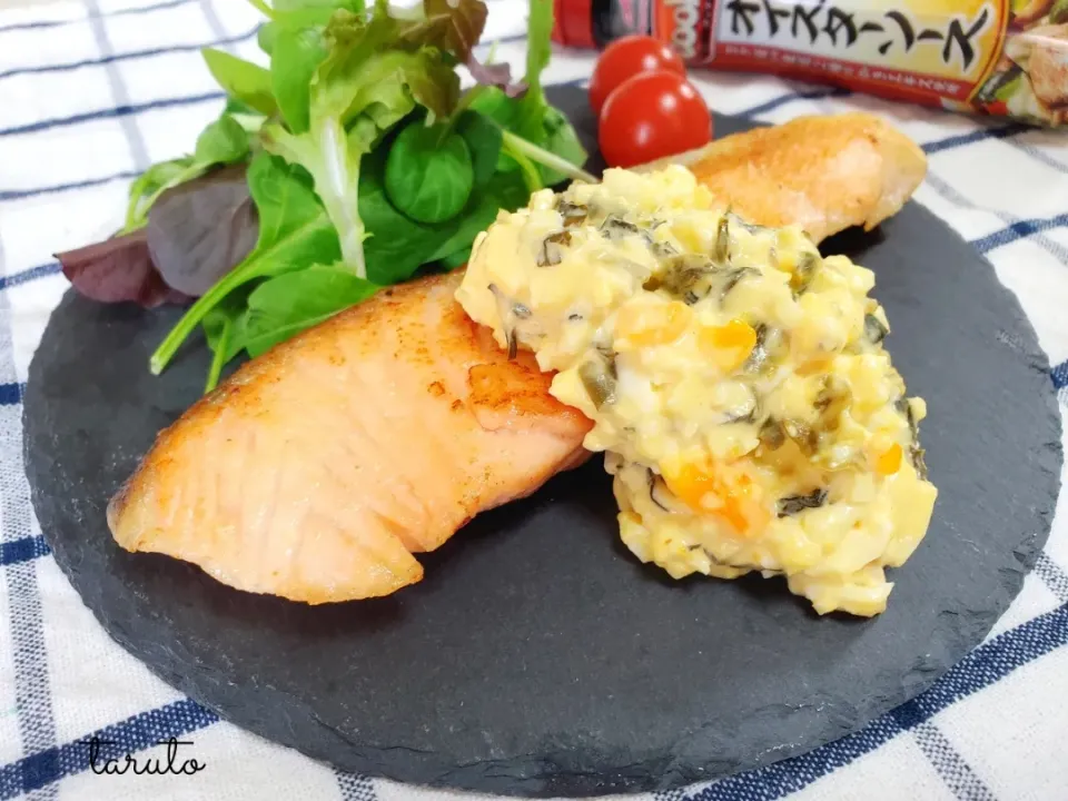 からちゃんの♡高菜オイマヨタルタルで激ウマ♪
サーモンムニエル🙌🐟|taruto⭐️さん