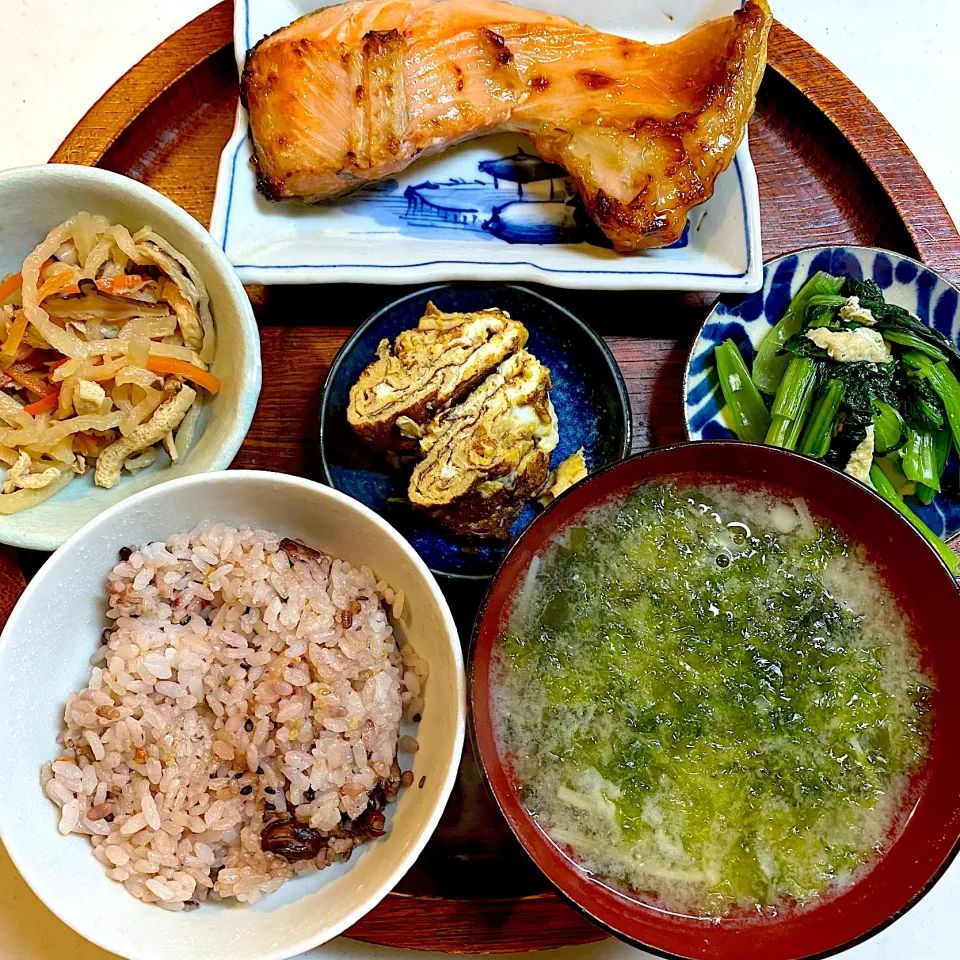 銀鮭のカマ焼き朝定食|Hiromi Isonagaさん