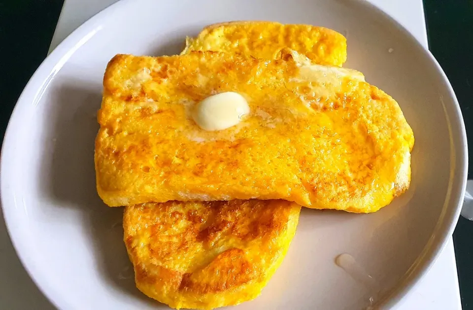 French toast with butter maple syrup😘☕🧂🧈 Friday breakfast|🌷lynnlicious🌷さん