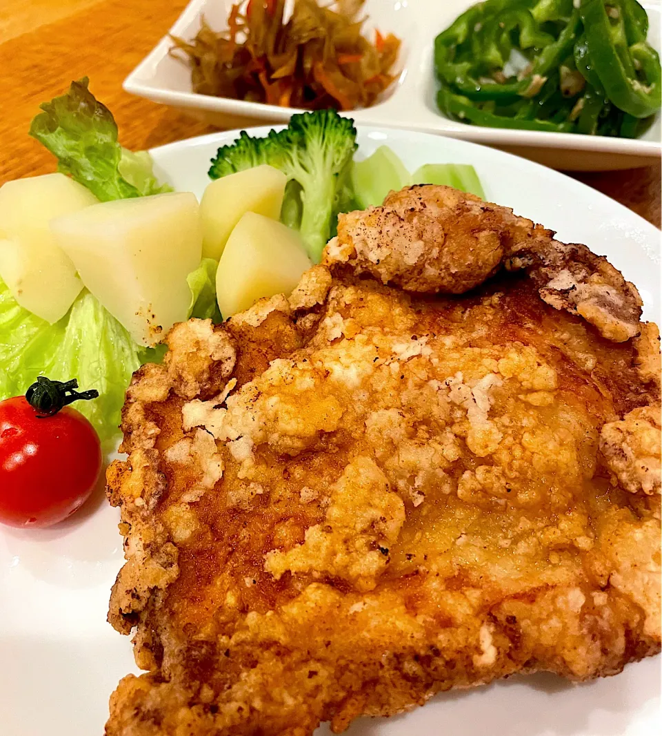 chicaocafeさんの料理 台湾風　鶏胸肉の唐揚げで大満足な夕飯🍴|だまさん