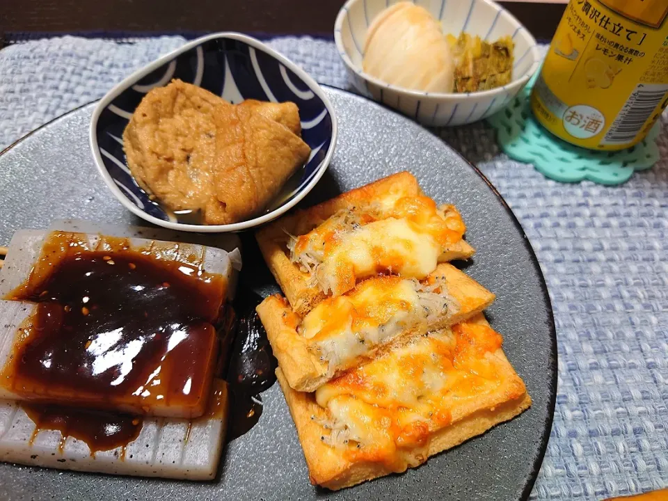 ★今夜の晩酌★
❇️蒟蒻の味噌田楽
❇️しらす油揚げピザ
❇️ミニがんもと油揚げの煮物(残り物)
❇️蕪のぬか漬け|☆Chieco☆さん