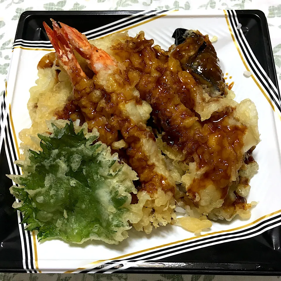 魚屋の天丼|こいちさん