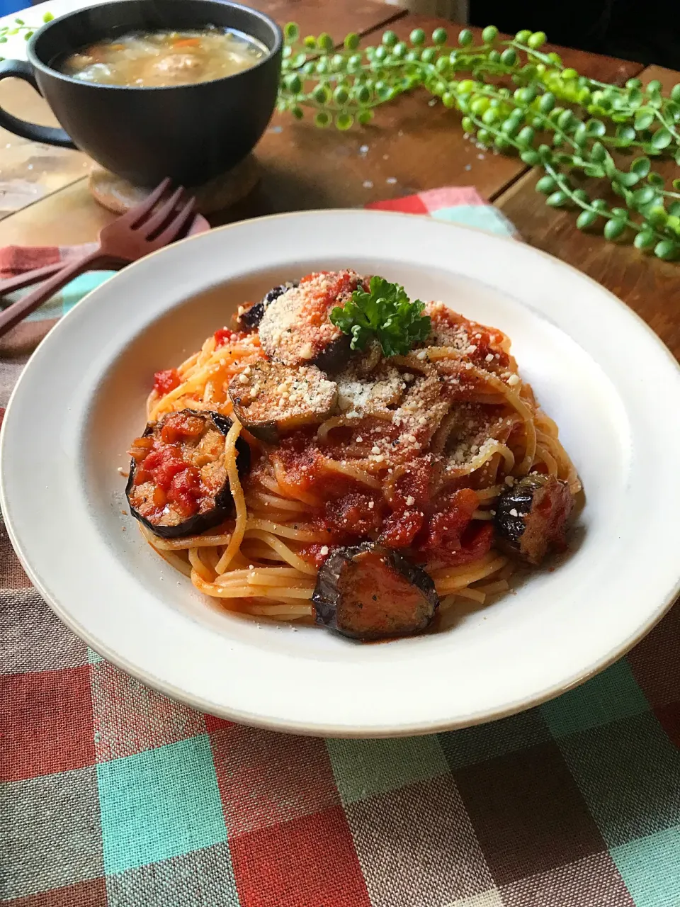 生パスタでトマトソーススパゲティ♪|ハナたなさん