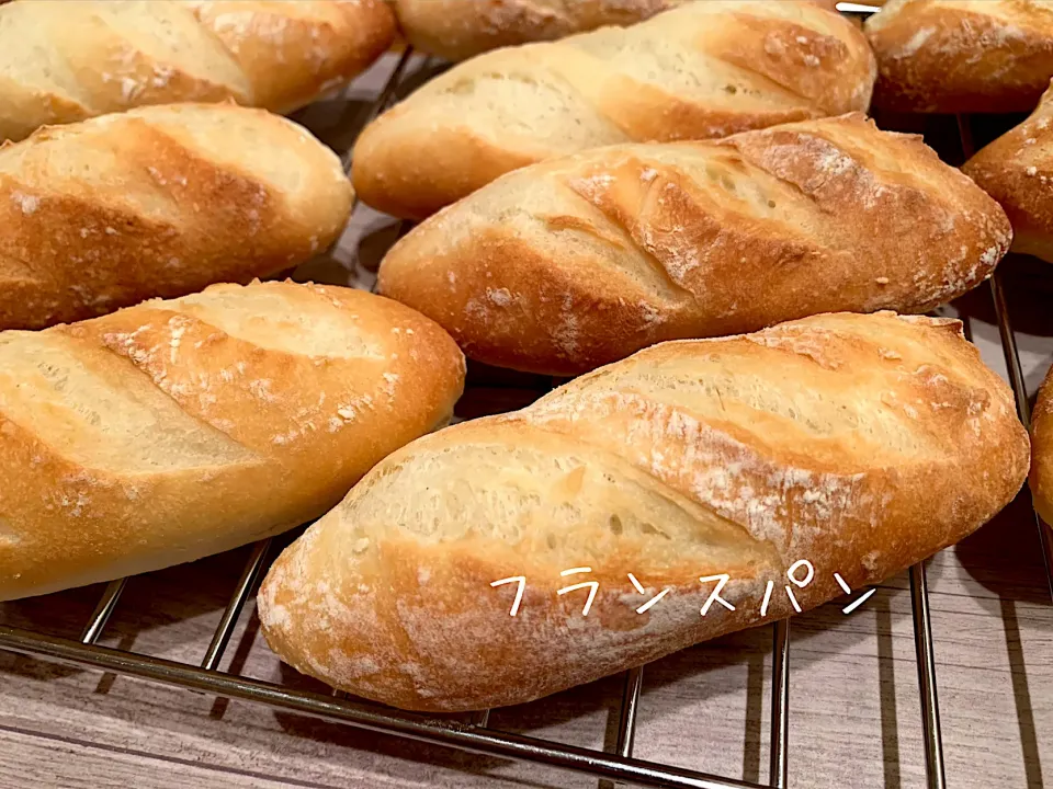 フランスパン焼き上がり|いちごさん