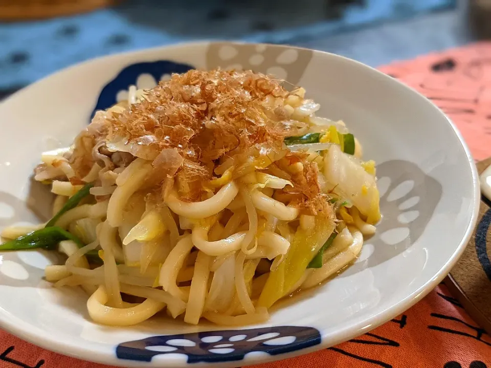 めんつゆで簡単焼きうどん☆*°|奈津美さん