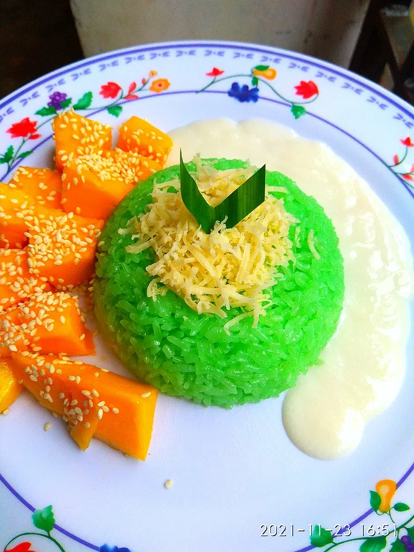 manggo sticky rice|Lely Resniawatiさん