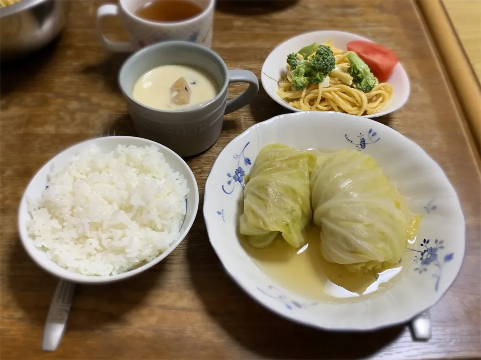 ロールキャベツ・サラダスパゲッティ・クリームスープ・ご飯|ちびろ菌さん