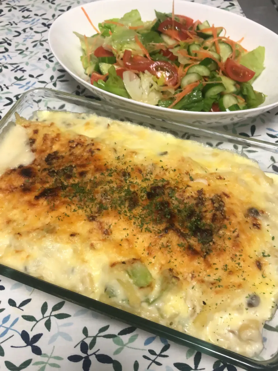 晩ご飯🥗シーフードグラタン🦞|ぽんちさん