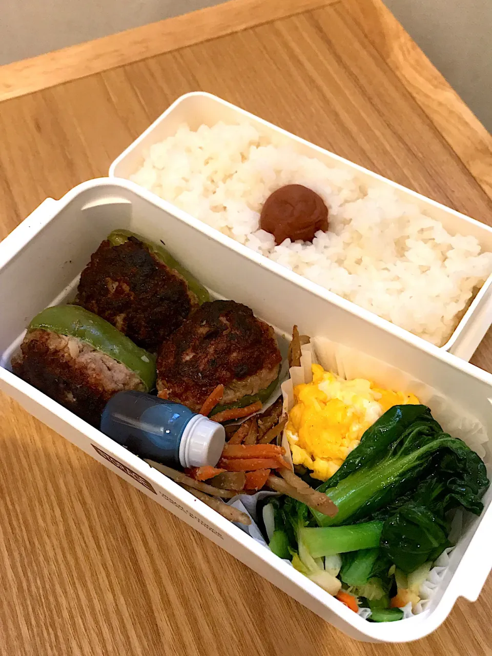 Snapdishの料理写真:ピーマンの肉詰め弁当|二キィさん