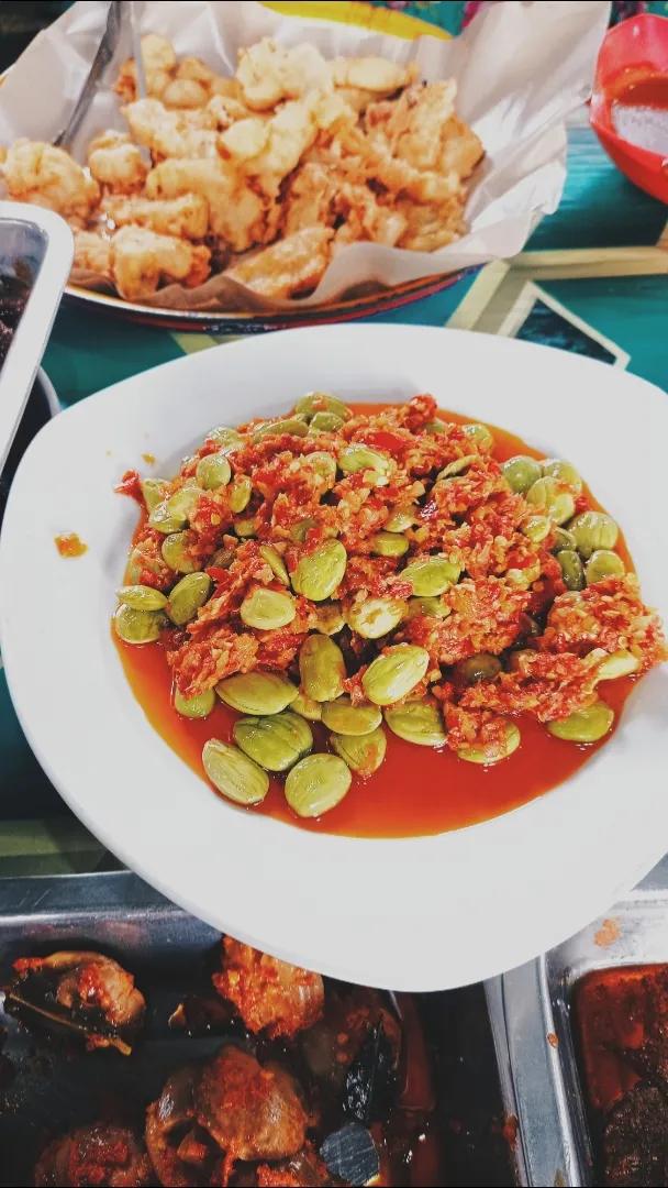 Snapdishの料理写真:stinky beans sambal|Kungさん