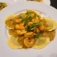 Portabella mushroom ravioli with shrimp in coconut cream sauce|kaykayさん