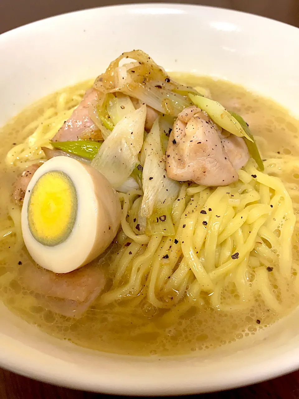 自家製鶏白湯ラーメン🍜|こーさん