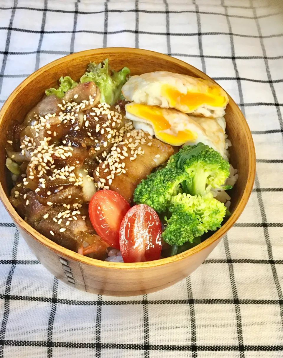 Snapdishの料理写真:今日のパパ弁当は豚バラ焼肉丼♪|key♪さん