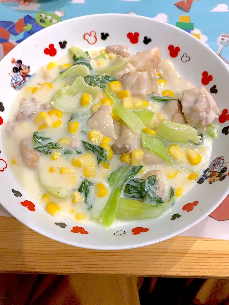 鶏肉と青梗菜のクリーム煮|ぺろたんさん