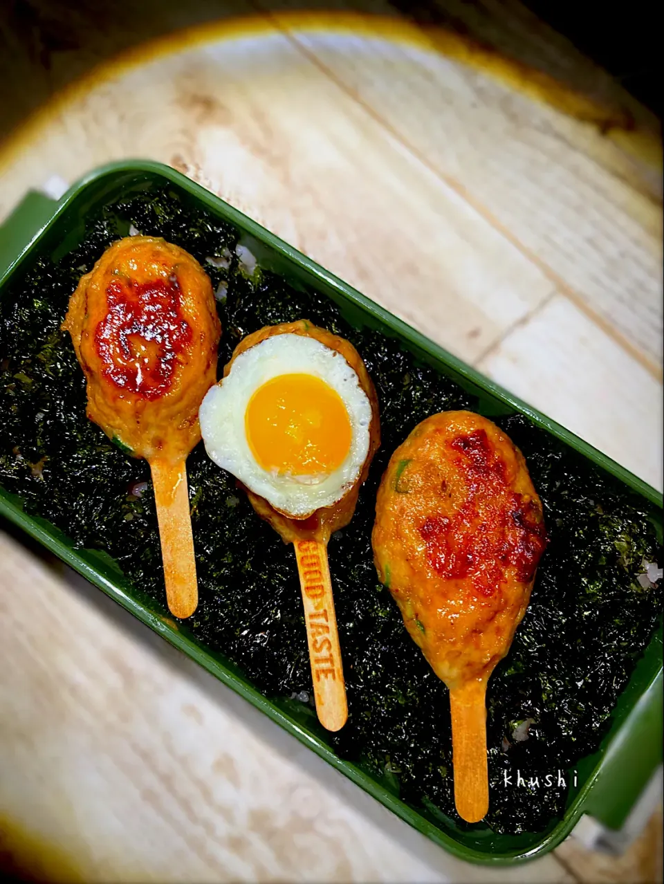 鶏つくね🐓と韓国🇰🇷海苔フーレクの小僧弁当🍱|KOZUEさん