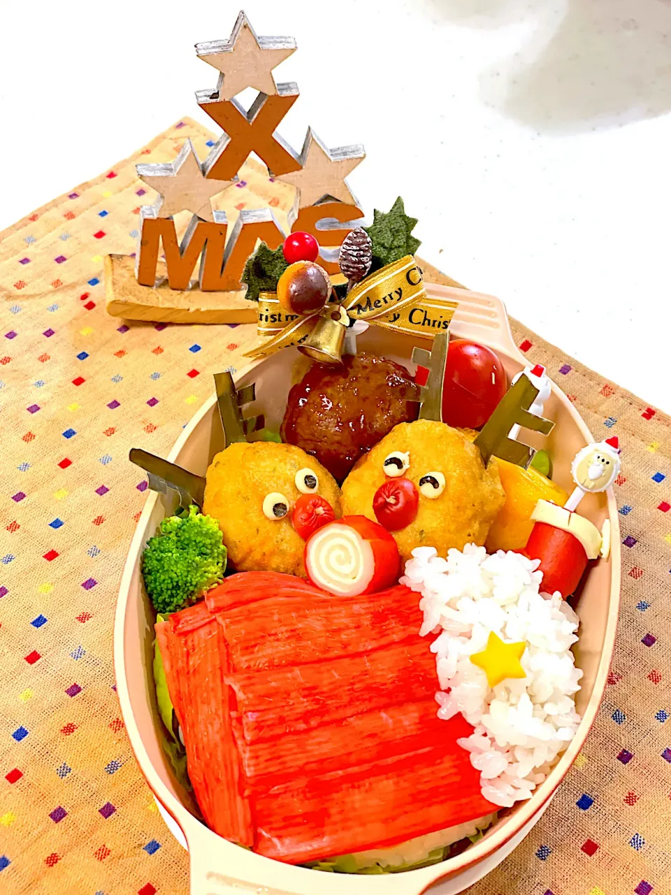 Snapdishの料理写真:クリスマスキャラ弁|Yukiさん