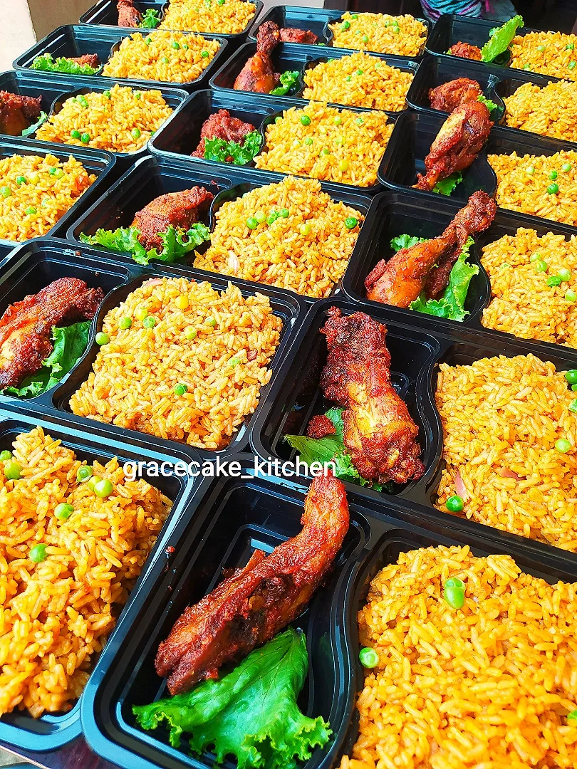 Lunch, Nigerian Jollof rice with Peppered Chicken.|Gracecakeさん