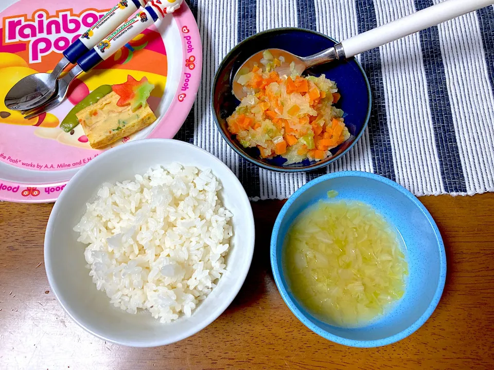 【離乳食】ごはん、お味噌汁、りんごのすりおろしと野菜、卵焼き|sayaさん