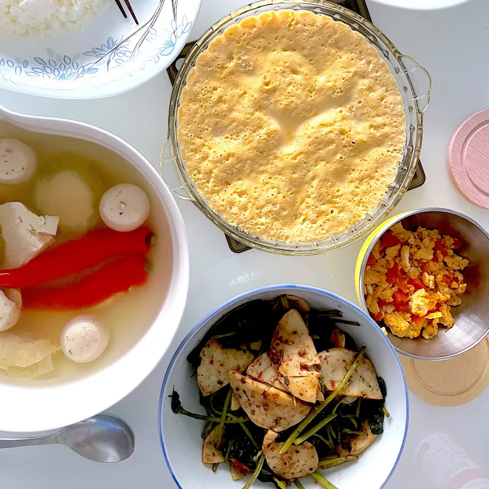 Yong tau Foo soup, steamed egg and stir fried sweet potato leaves|Ong Sor Fernさん