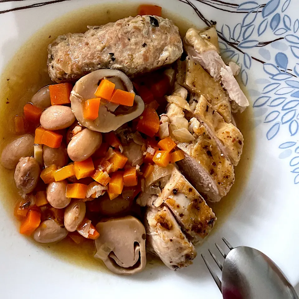 Chicken and pork sausage stew|Ong Sor Fernさん