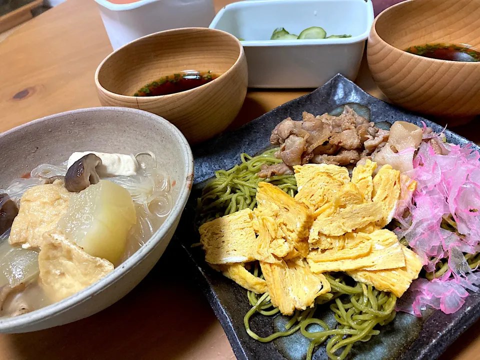 まさかの麺かぶり😲冬瓜の春雨入り中華スープ作ってたら、出張から急遽戻ってきた旦那さんが瓦そばを買ってきて作ってと言う〜笑笑笑|さくたえさん