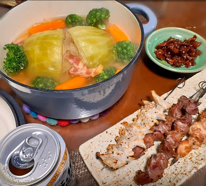 丸々きゃべつ🥬のポトフ鍋
焼き鳥🐔|びせんさん