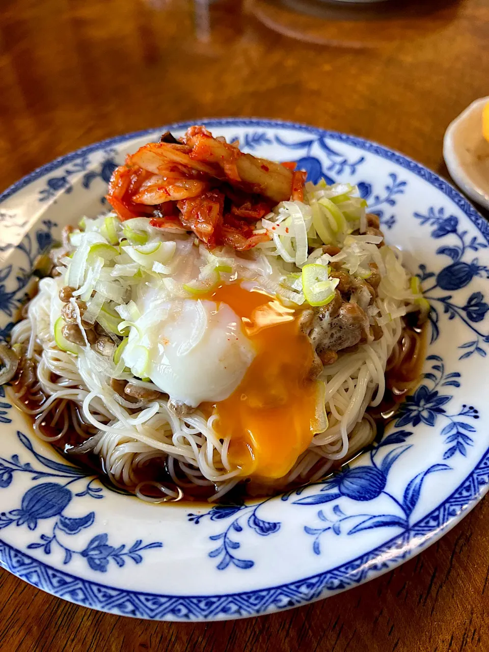 Snapdishの料理写真:納豆キムチ素麺|さんだーさん