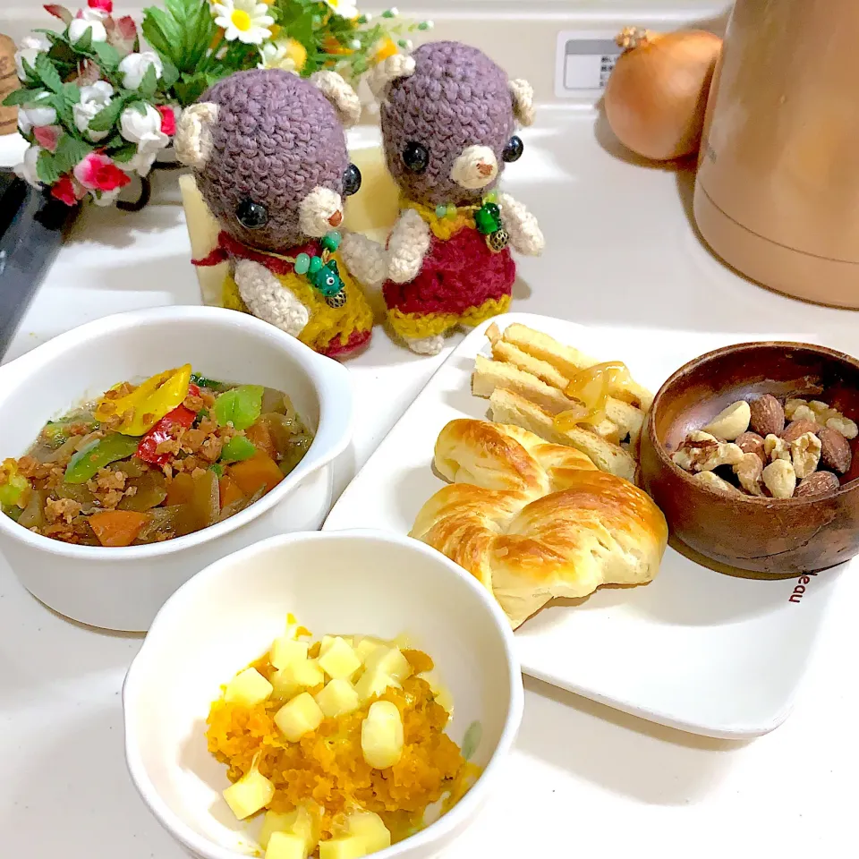 Snapdishの料理写真:朝ごぱん(*⁰▿⁰*)|chagashiさん