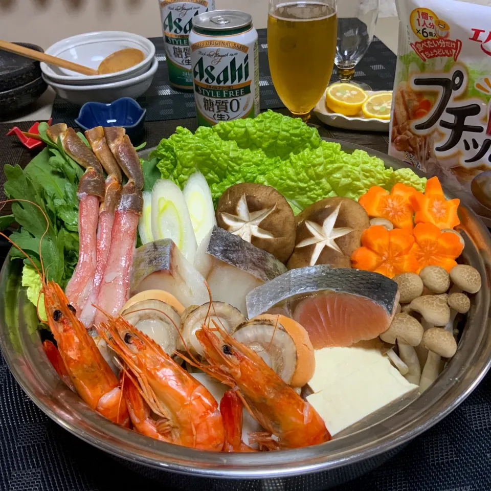 プチッと鍋で海鮮寄せ鍋🍲　スタイルフリーで乾杯🍻|Kaorinboさん