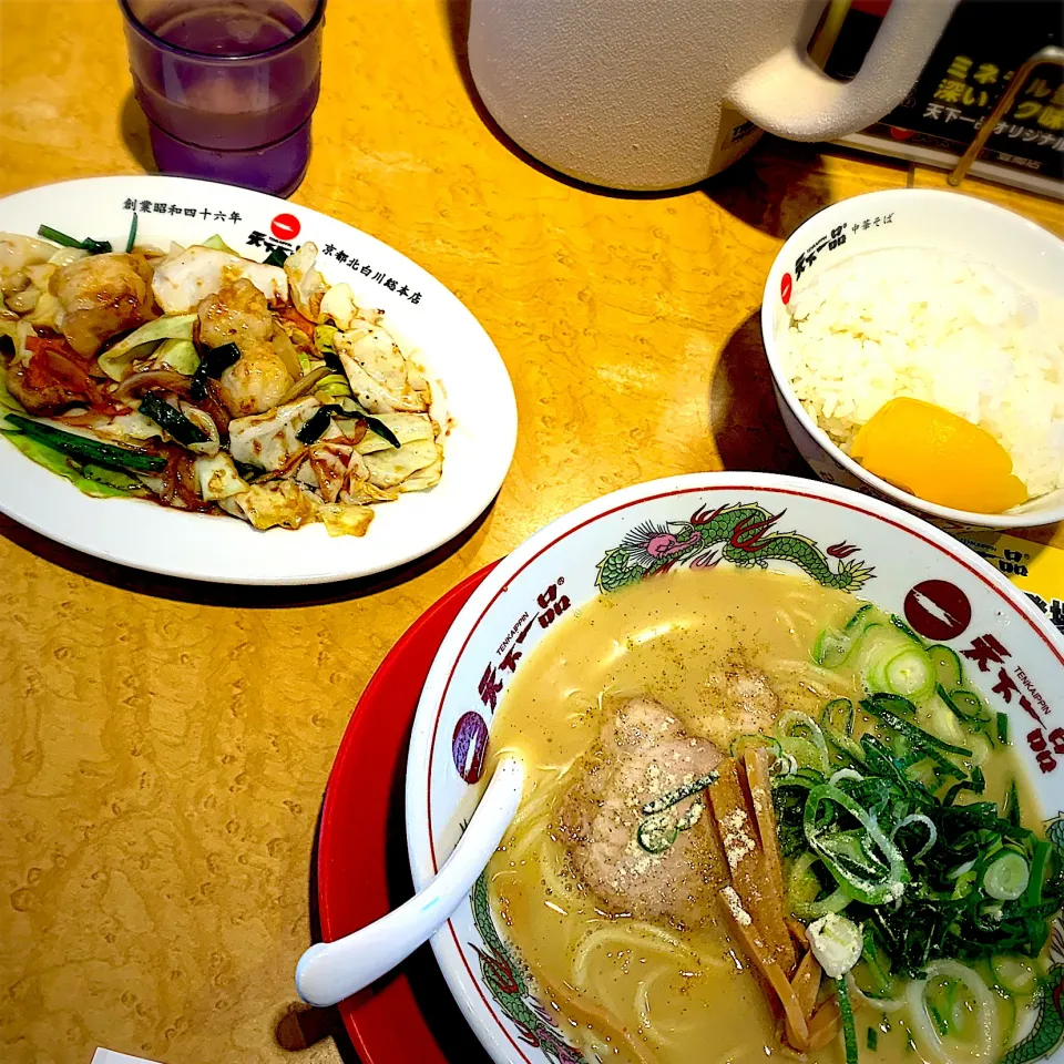 天一ラーメン  屋台の味　ホルモン定食セット|stalinさん