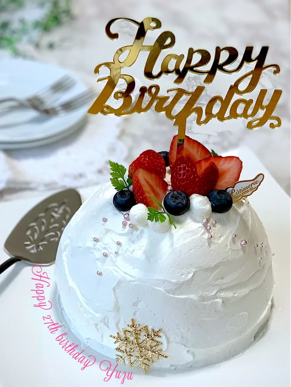 Snapdishの料理写真:ドームケーキ🍓推し様誕生祭⛸|あゆさん