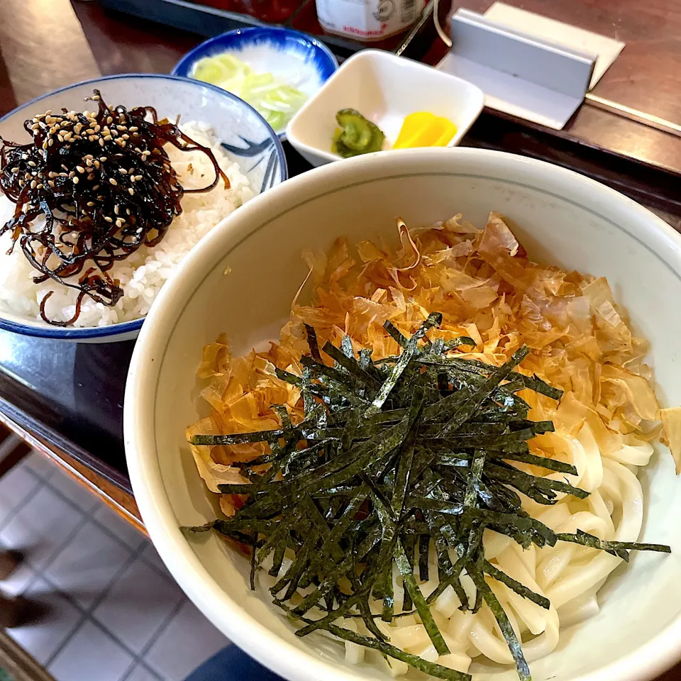 Snapdishの料理写真:釜あげ明太子バターうどん＋ごはんセット@相馬屋(月島)|塩豚骨さん