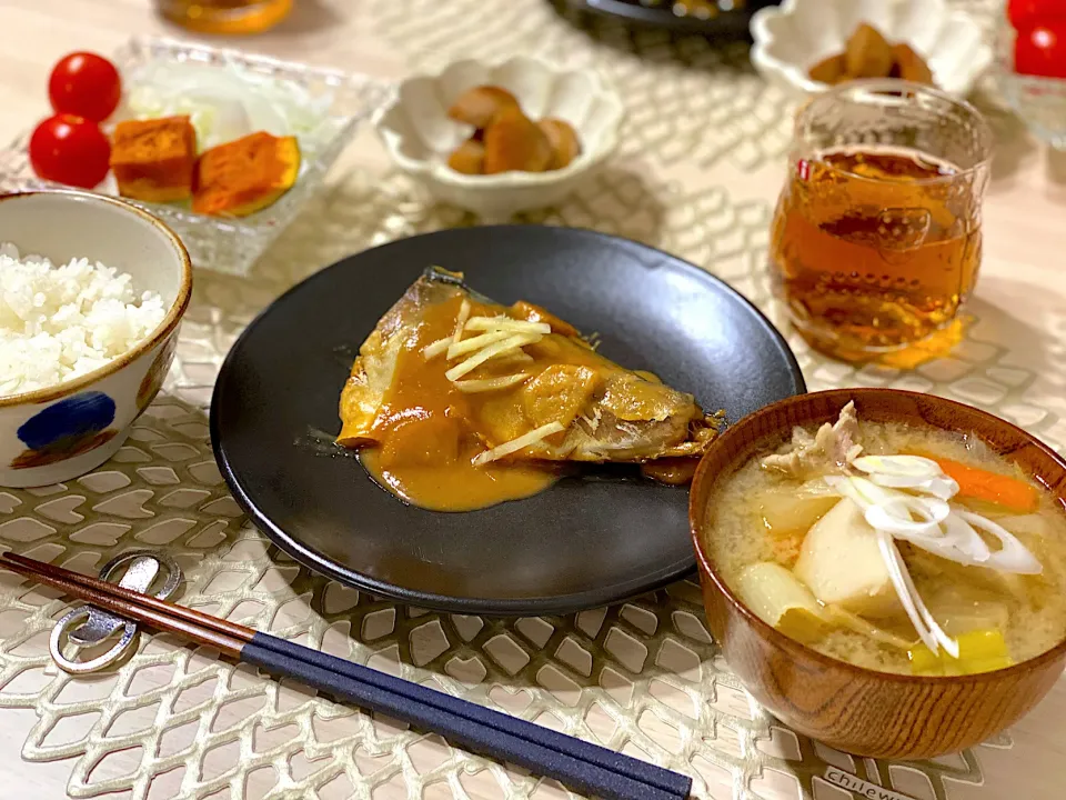 さばの味噌煮／豚汁／里芋の煮物|ひろさんとゆりさんさん